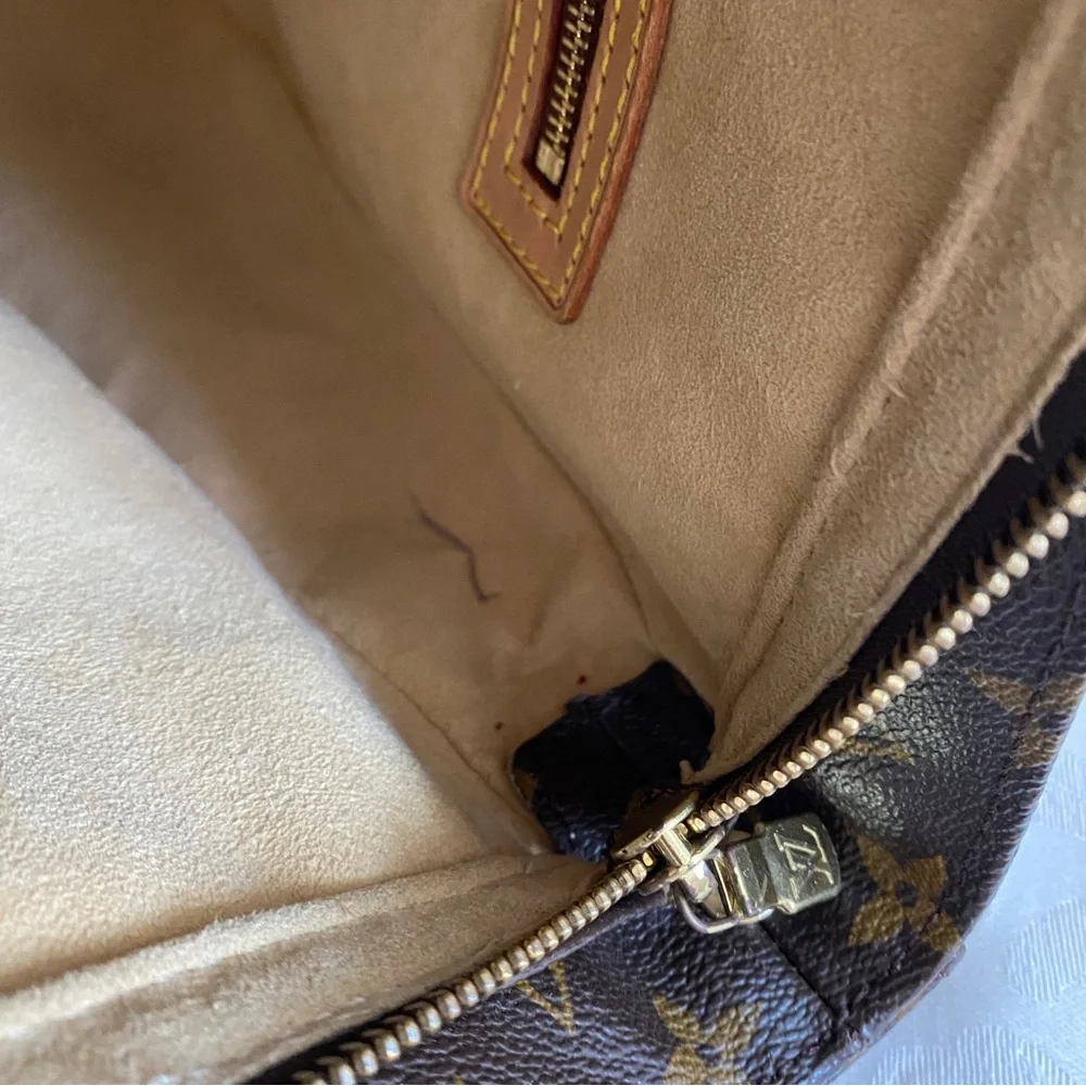 Louis Vuitton Monogram Looping shoulder bag